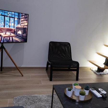 Апартаменты Cozyloft 2 Патра Экстерьер фото