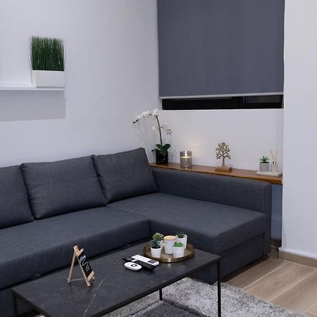 Апартаменты Cozyloft 2 Патра Экстерьер фото