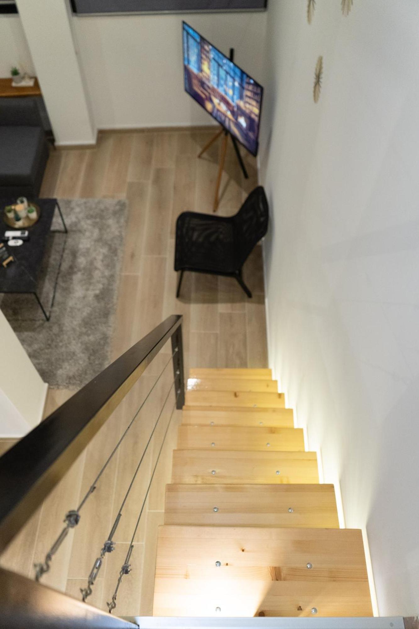 Апартаменты Cozyloft 2 Патра Экстерьер фото